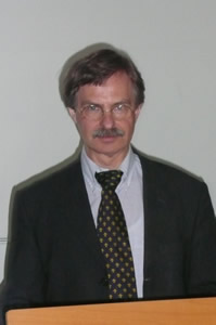 Prof. Dr. Klaus Vieweg